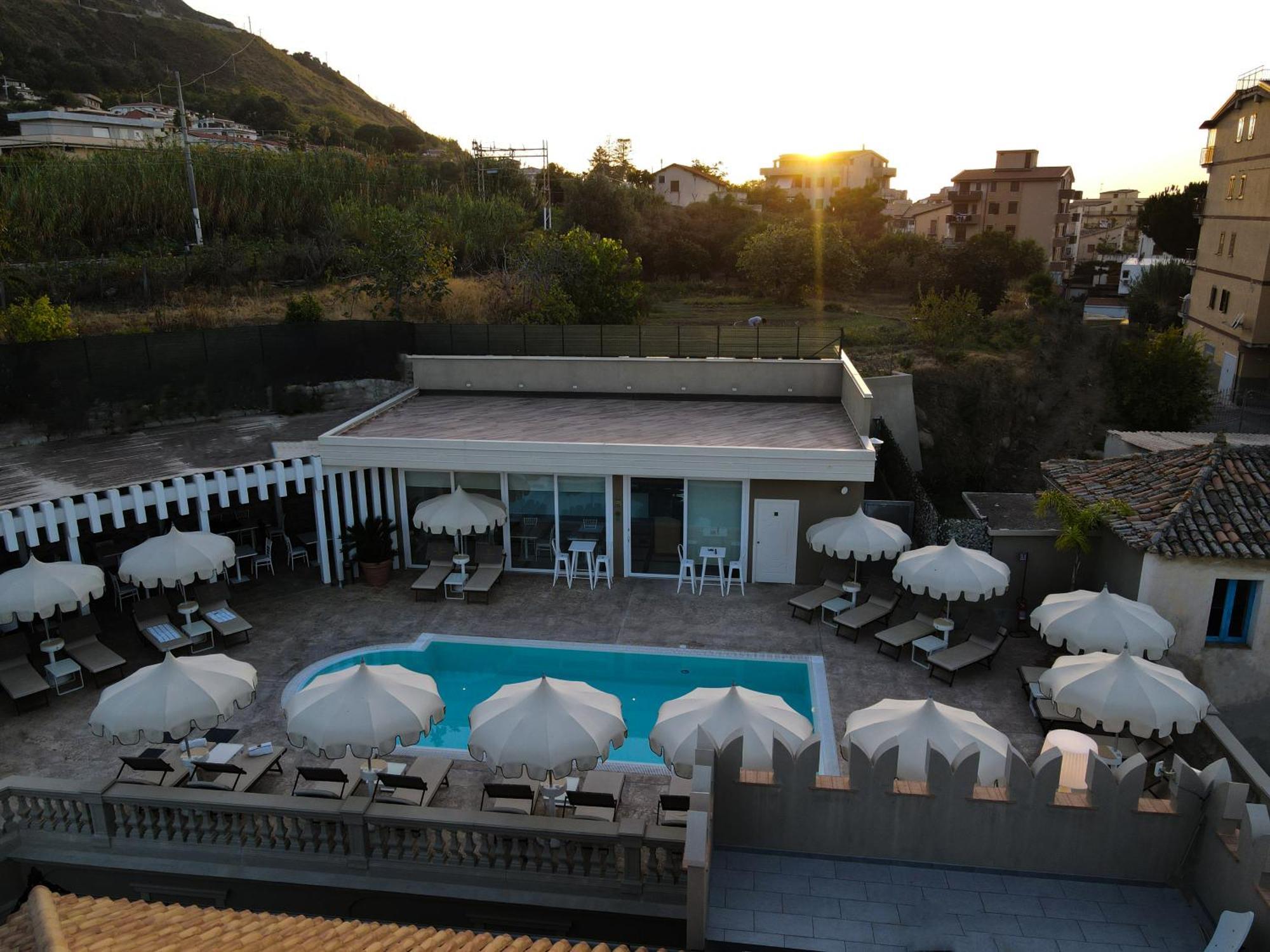 Sui Generis Tropea Luxury Rooms Exteriör bild