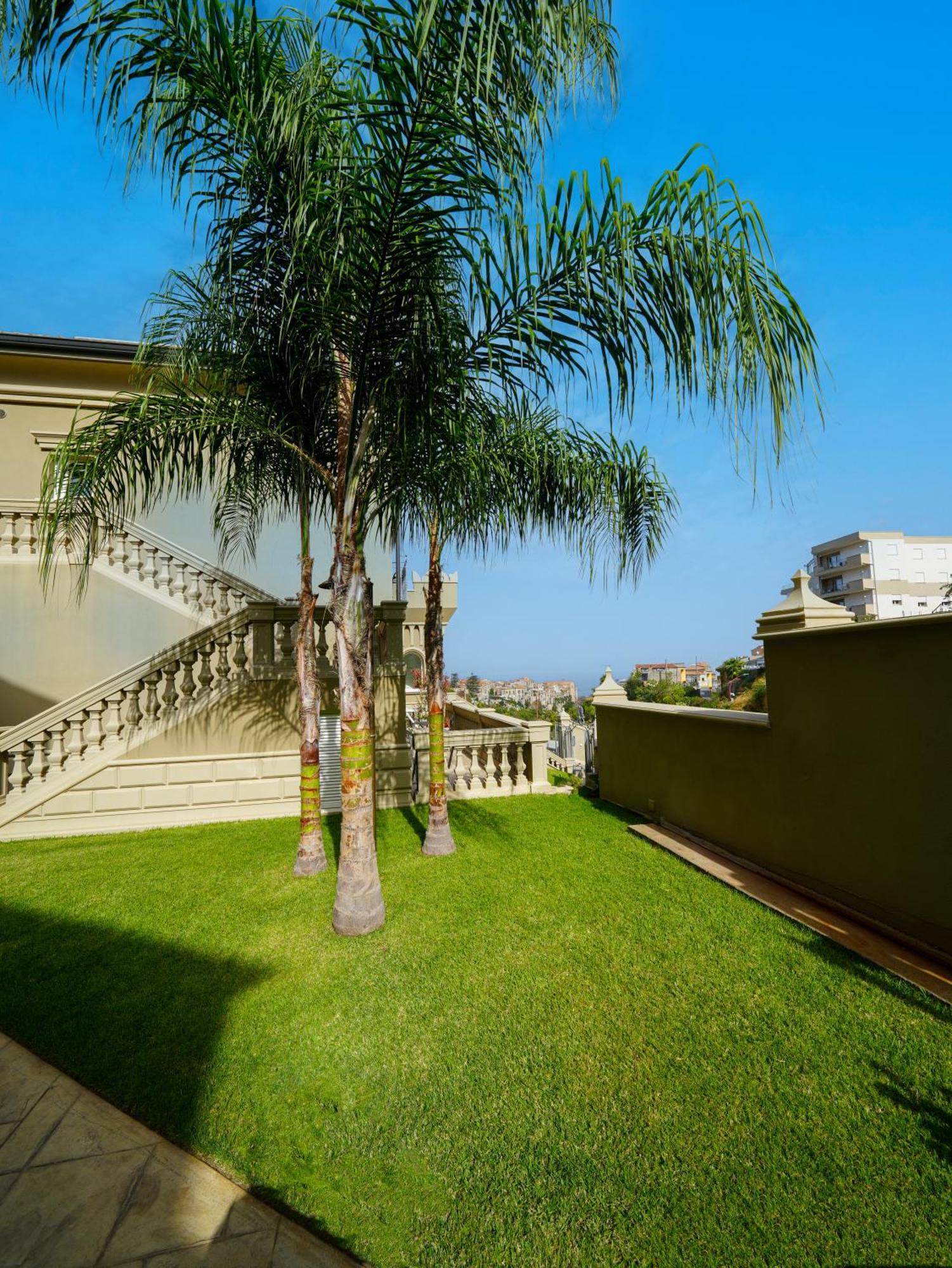 Sui Generis Tropea Luxury Rooms Exteriör bild