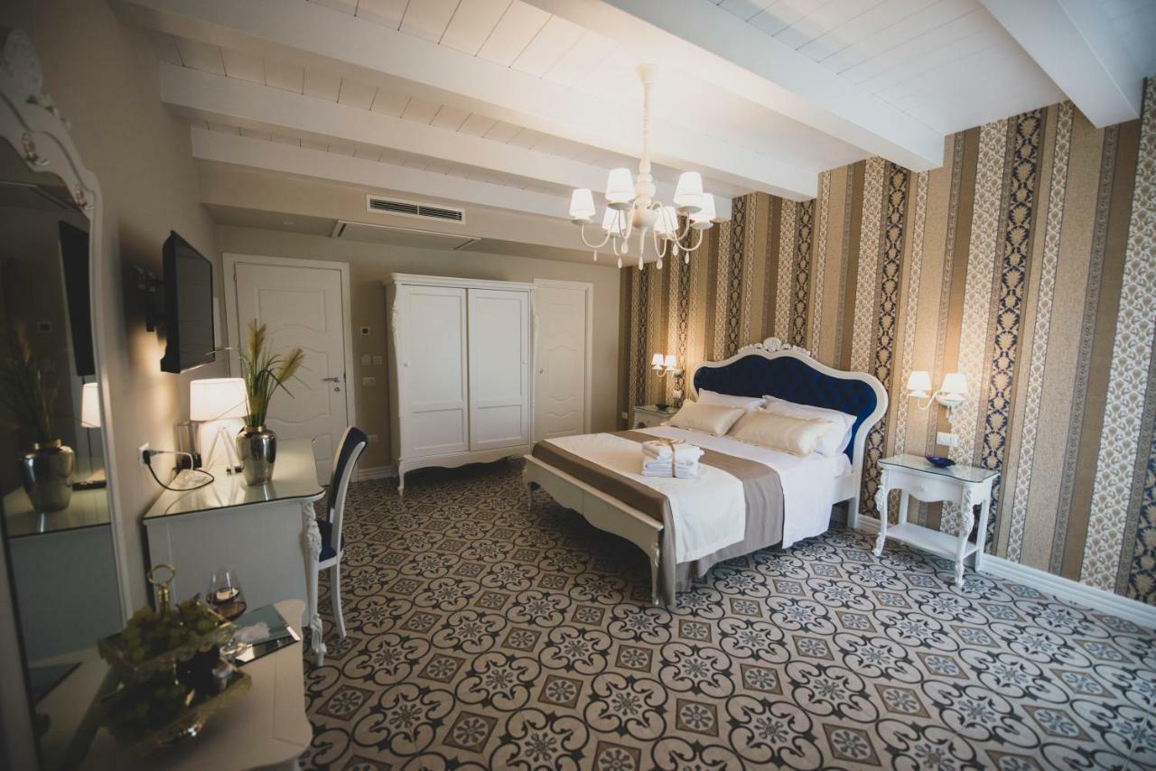Sui Generis Tropea Luxury Rooms Exteriör bild
