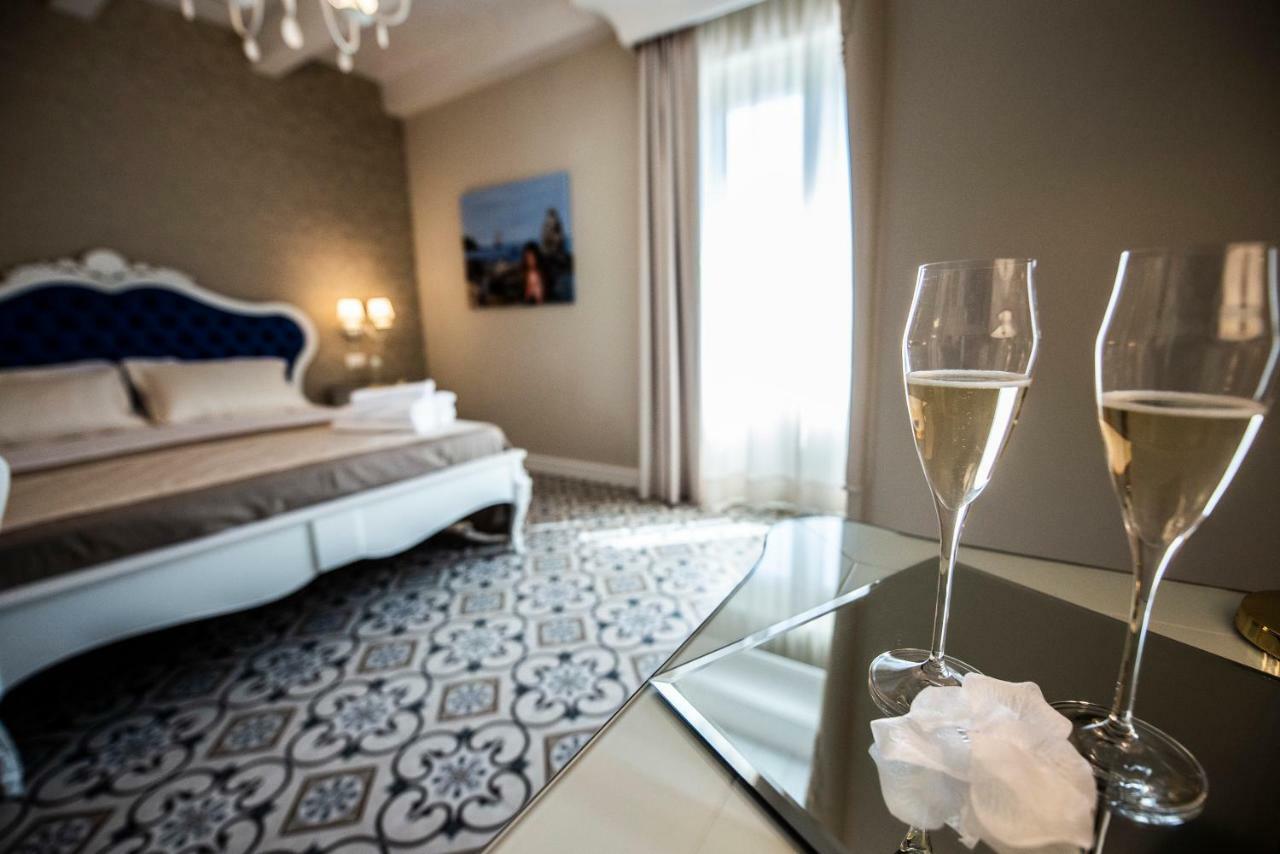 Sui Generis Tropea Luxury Rooms Exteriör bild