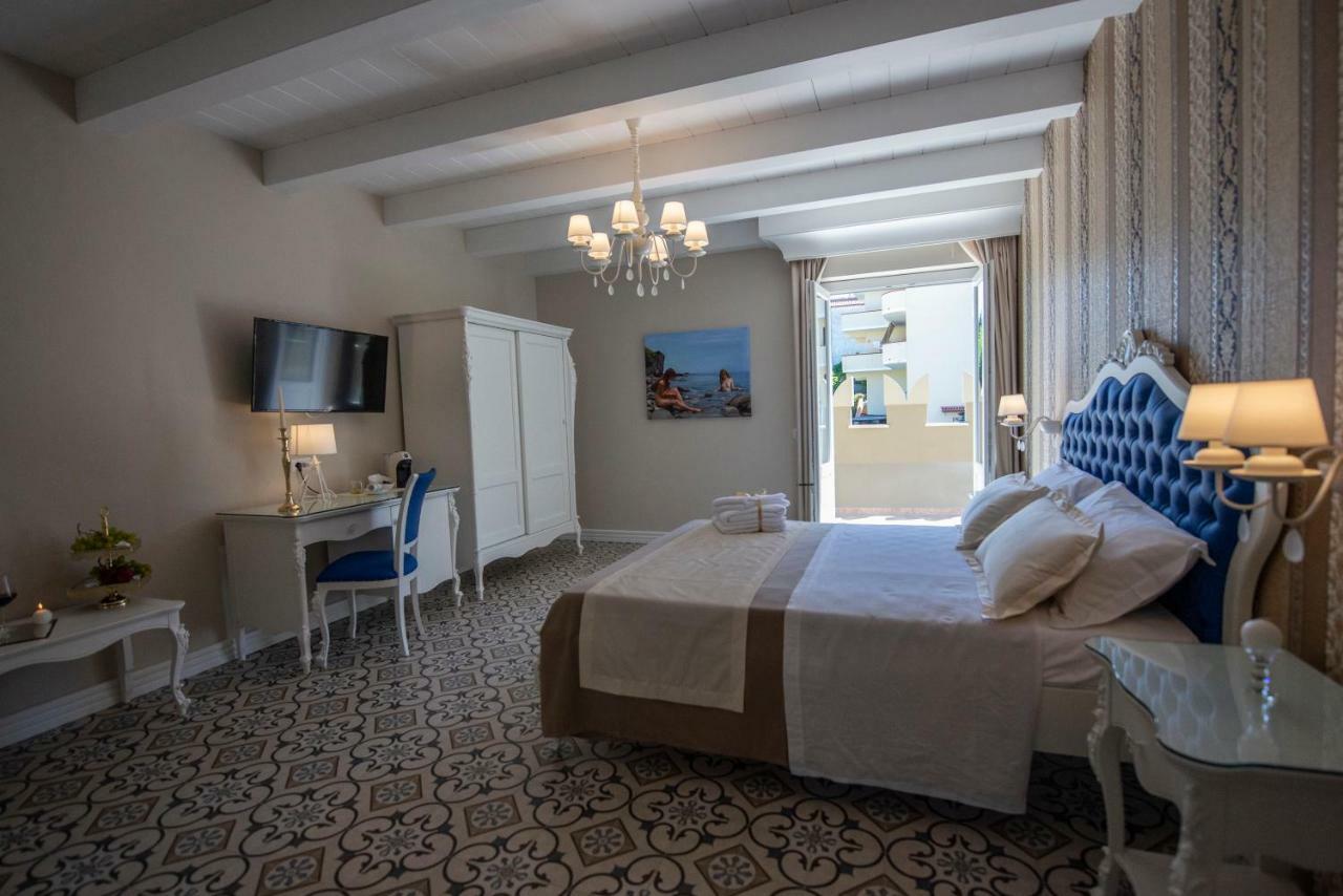 Sui Generis Tropea Luxury Rooms Exteriör bild