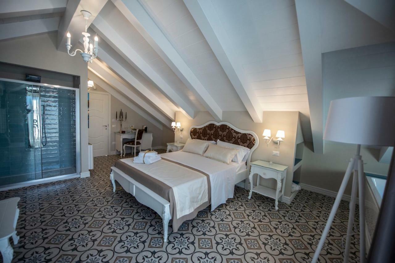 Sui Generis Tropea Luxury Rooms Exteriör bild