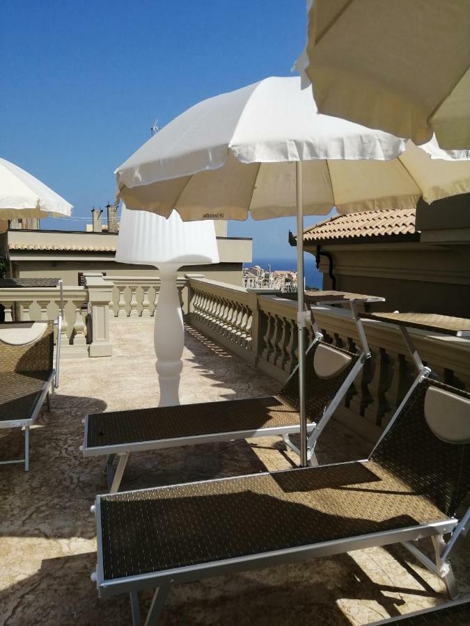 Sui Generis Tropea Luxury Rooms Exteriör bild