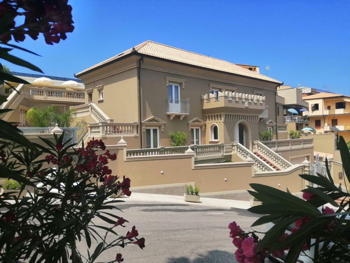 Sui Generis Tropea Luxury Rooms Exteriör bild
