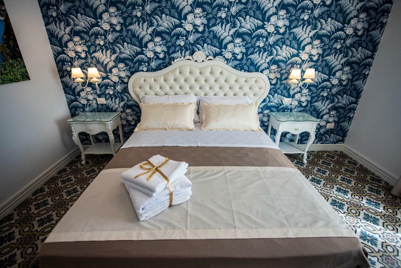 Sui Generis Tropea Luxury Rooms Exteriör bild