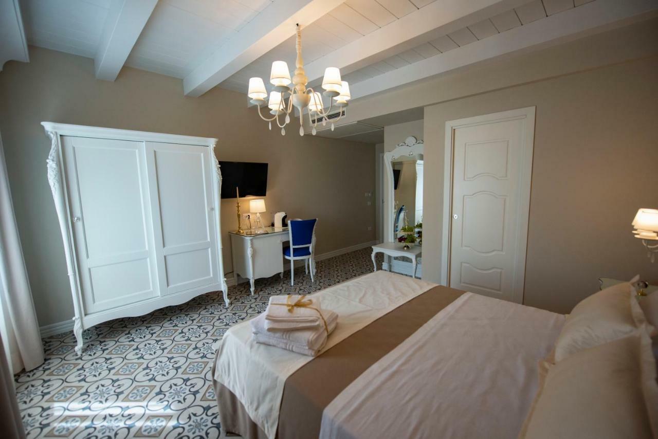 Sui Generis Tropea Luxury Rooms Exteriör bild