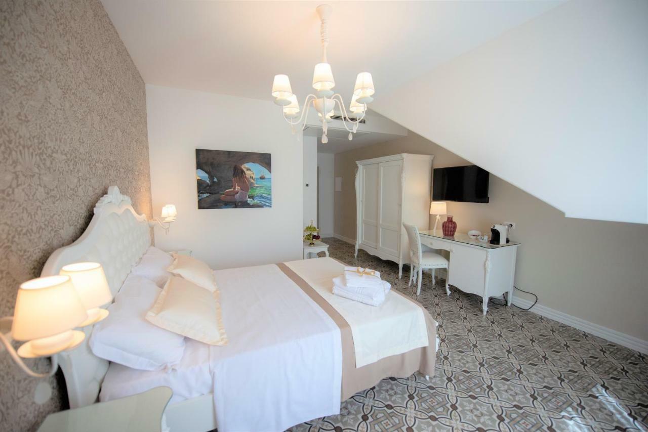 Sui Generis Tropea Luxury Rooms Exteriör bild
